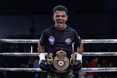 El Magnífico Núñez entra al ranking AMB tras victoria sobre campeón olímpico
