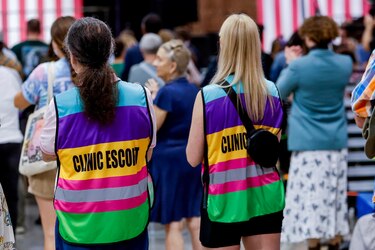 Miles de estadounidenses llaman a la resistencia a un año de la sentencia contra el aborto
