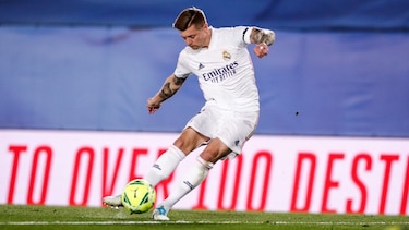 El centrocampista alemán del Real Madrid, Toni Kroos, da positivo a Covid-19