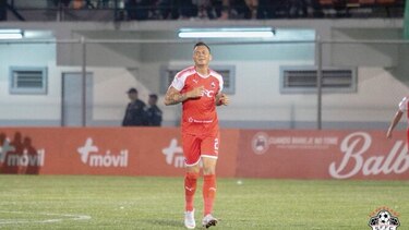 Humberto Mendoza marca un gol de otro mundo en el Muquita Sánchez