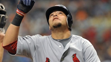 Molina encabeza la lista de 14 peloteros latinos que aspiran al Guante de Oro