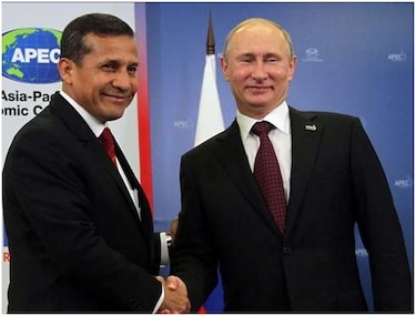 Humala aborda con Putin la construcción de una central nuclear en Perú