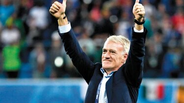 Deschamps y Umtiti, orgullosos de avanzar a la final