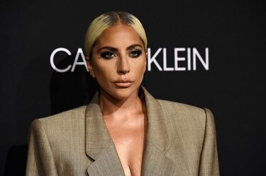 Lady Gaga agradece a su 'prometido' en evento