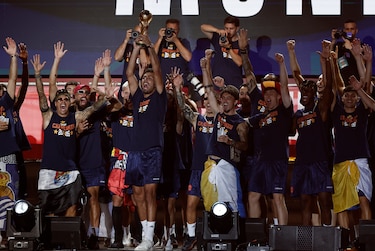 Dos millones de personas celebran con la selección española en Madrid la Copa del Mundo