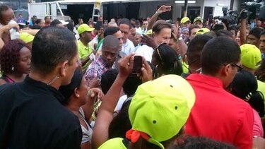 Varela anuncia aumento salarial en la Aaud; cuestiona anterior gestión de la Caja de Ahorros