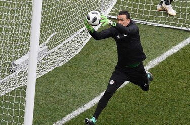 El-Hadary, por el récord de Mondragón contra Arabia Saudita