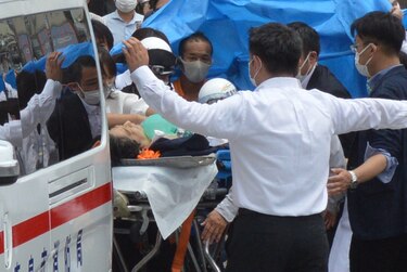 Exprimer ministro japonés Shinzo Abe se encuentra en ‘estado grave’ tras atentado