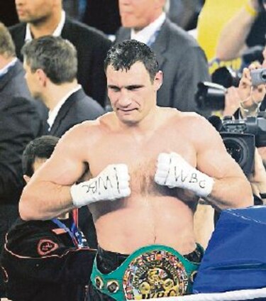 Esposa de Klitschko le pide que se retire