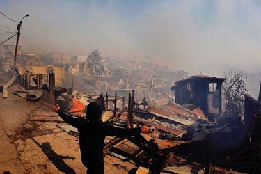 Chile: incendio de Valparaíso está 'prácticamente controlado'