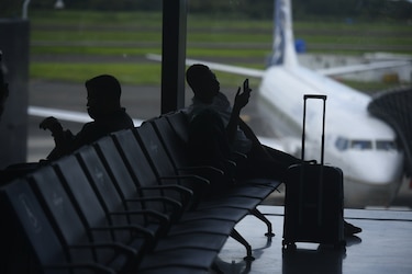 Así operaba el cambio de etiquetas de las maletas para traficar droga desde el Aeropuerto de Tocumen