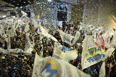 Mulino cierra campaña presidencial con Martinelli de protagonista