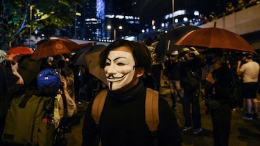 Enfrentamientos en Hong Kong durante el quinto aniversario del 'Movimiento de los paraguas'