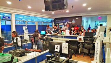 Jóvenes apuestan a la bolsa de empleo