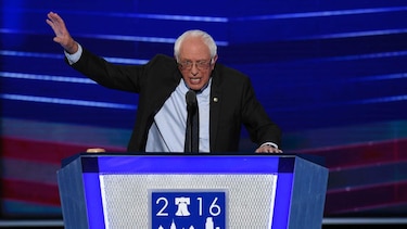 Bernie Sanders apoya candidatura de Hillary Clinton con llamado a la unión del partido