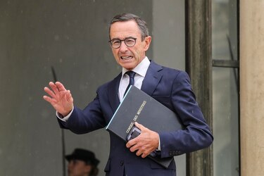 El Gobierno francés quiere proponer una nueva ley de inmigración en 2025