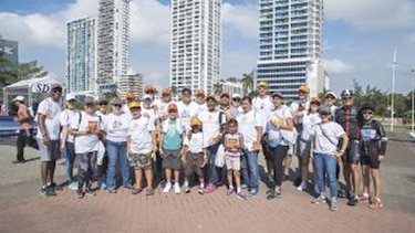 Intercambian ideas en el Día de las Buenas Acciones