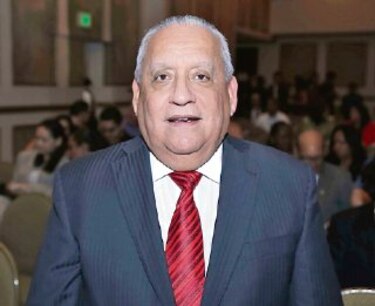 Pleno tramita impedimento de Benavides