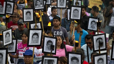 Escándalo de espionaje en México alcanza a expertos de CIDH por caso Ayotzinapa