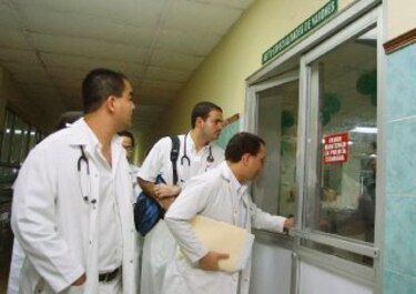 Médicos de Caja de Seguro Social y Ministerio de Salud, escasos