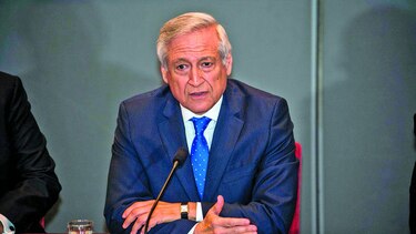 Chile lleva documento sobre disputa a la CIJ