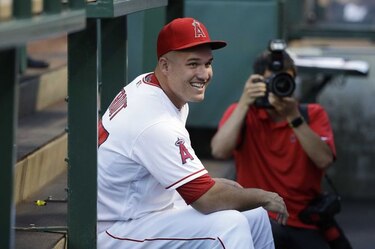 Trout celebra cumpleaños bateando el ‘hit’ mil de su carrera