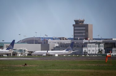 Flete aéreo gana terreno, pero el de pasajeros cada vez está peor: IATA