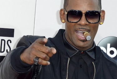 El cantante R. Kelly es condenado a 30 años por abusos y tráfico sexual