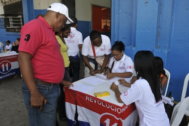 TE habilita 10 mil personas para colaborar en primarias del PRD