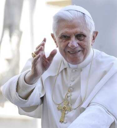 Benedicto XVI regresará definitivamente el 2 de mayo al Vaticano