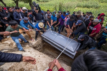 Entierran en Guatemala a migrante de 13 años fallecido en tragedia de Texas