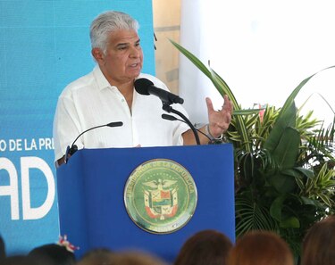 Mulino se reúne con el cuerpo diplomático y reitera inconformidad de Panamá por inclusión en listas discriminatorias