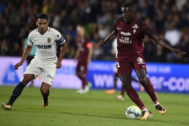 Falcao anota de nuevo y Mónaco supera a Metz
