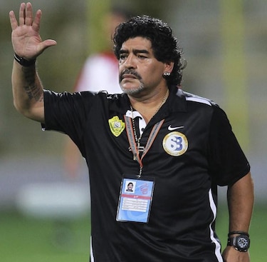 Maradona dice que los alemanes 'juegan bien y no te fallan un pase'