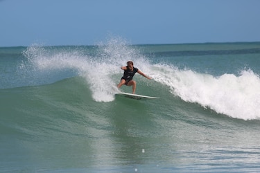 Panamá conforma equipo femenino para ir al Mundial de Surf