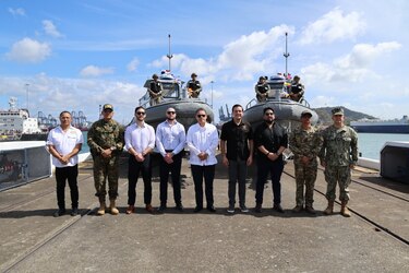 Comando Sur de Estados Unidos dona a Panamá cuatro lanchas para fortalecer la seguridad del Canal