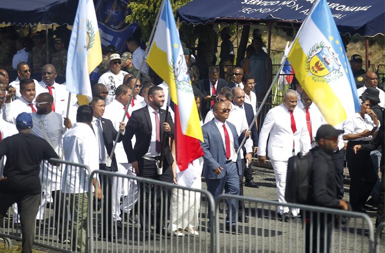 Desfiles del 5 de noviembre en Colón se desarrollan según lo programado