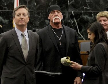 Gawker debe pagar en total  $140 millones a Hulk Hogan por video sexual