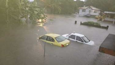 Calles anegadas en Colón por fuerte aguacero