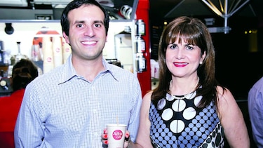 Inauguran Alto Café
