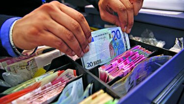 Cae el desempleo en zona euro