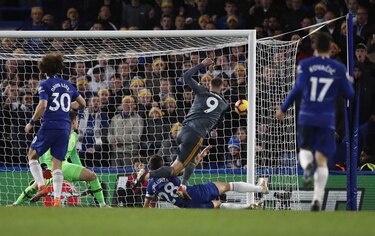 Derrotas de Manchester City y Chelsea, colocan a Liverpool más líder