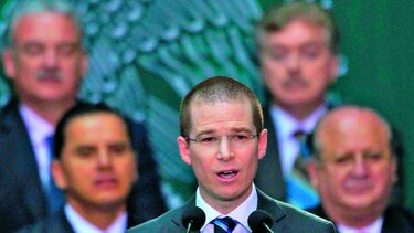 El presidente del PAN se postula como candidato