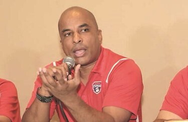Jair Peralta es reelecto al frente de la Federación Panameña de Baloncesto