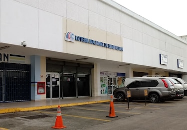Seis hombres roban la caja fuerte de la Lotería en Los Pueblos