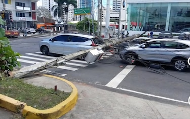 Accidente con grúa provoca cierre de Calle 50 y afecta suministro eléctrico en San Francisco