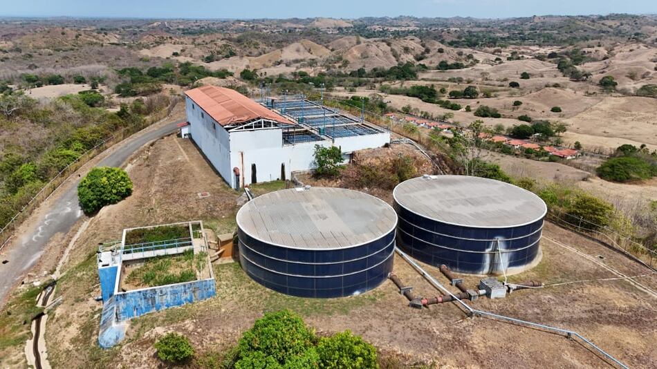 Restablecen operación parcial de potabilizadoras en Chitré y Los Santos tras contaminación en el río La Villa