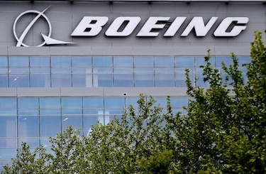 Boeing gana millonarios contratos que incluyen entrega de más de 1,000 misiles a Riad