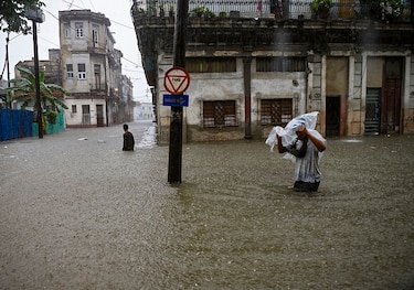 Fuertes lluvias dejan tres muertos y un desaparecido en Cuba