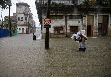 Fuertes lluvias dejan tres muertos y un desaparecido en Cuba